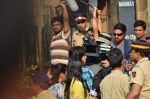 Shahrukh Khan shoots for FAN outside Mannat in Mumbai on 9th Dec 2014